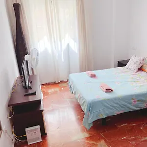 3 Centro Habitación en casa particular Huelva