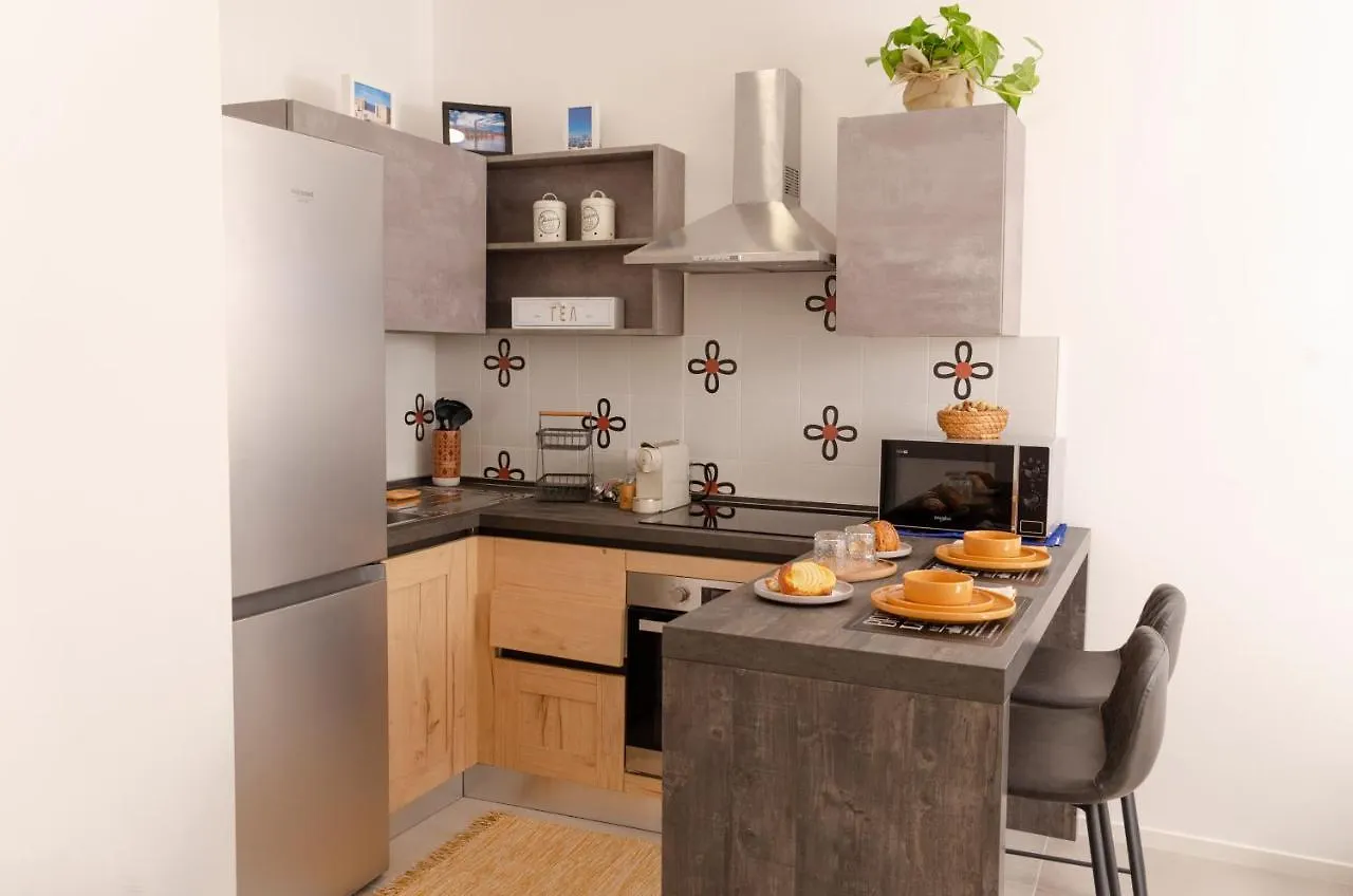 Apulialux Garruba Cozy Apt & Parking Bari